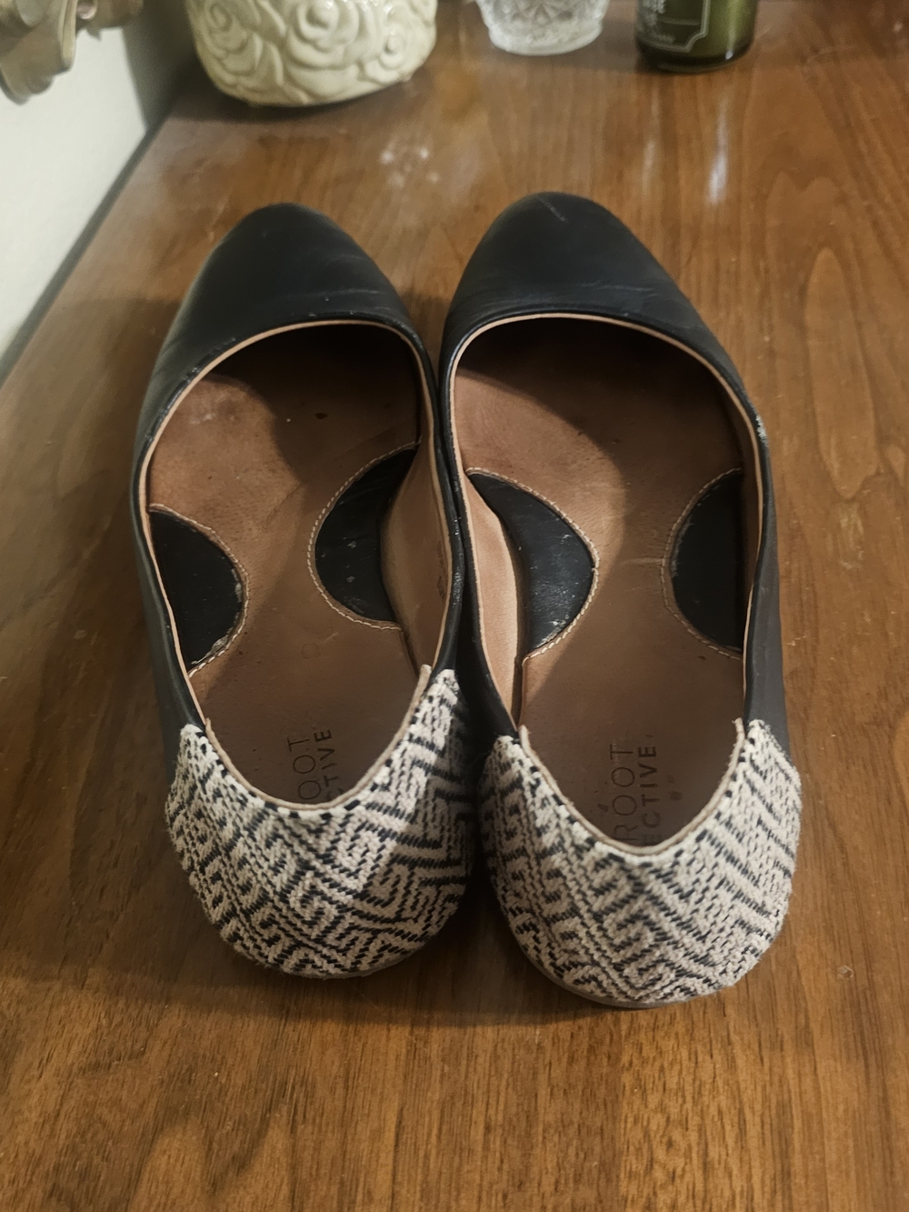 Black Slip-On Ballet Flats with Patterned Heel